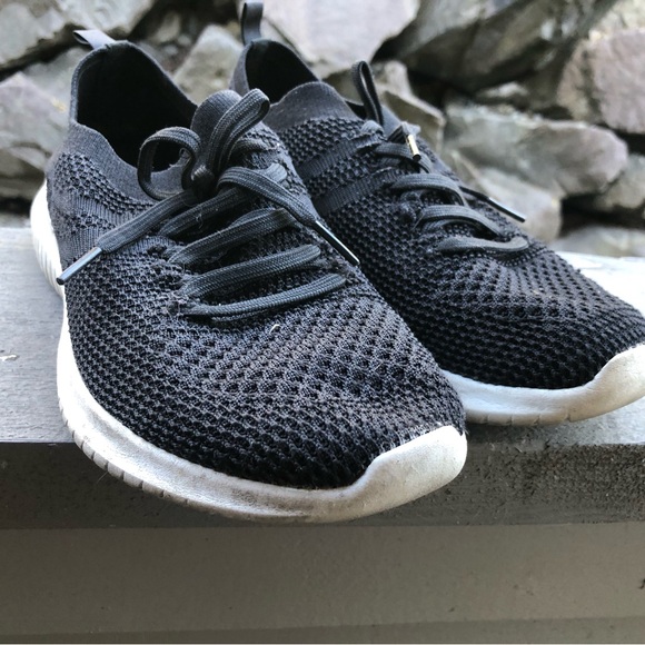 Skechers 12539 Women’s Black Ultra Flex Slip On Woven Knit Casual Shoes Sz 10 - Picture 3 of 9